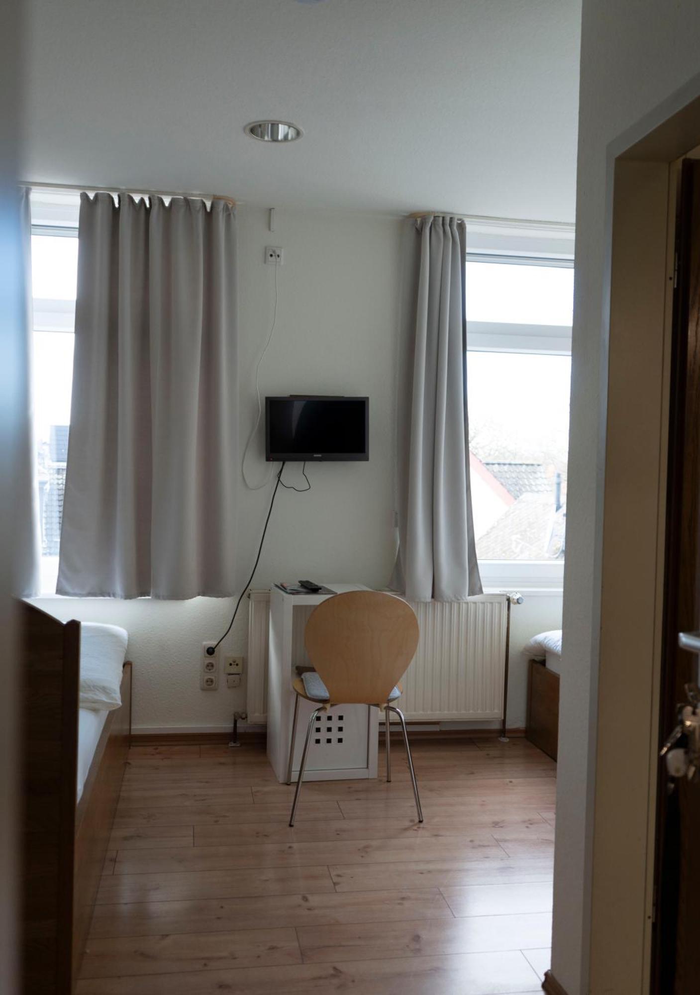 Gaststaette Zur Eiche Hotel ฮันโนเวอร์ ภายนอก รูปภาพ