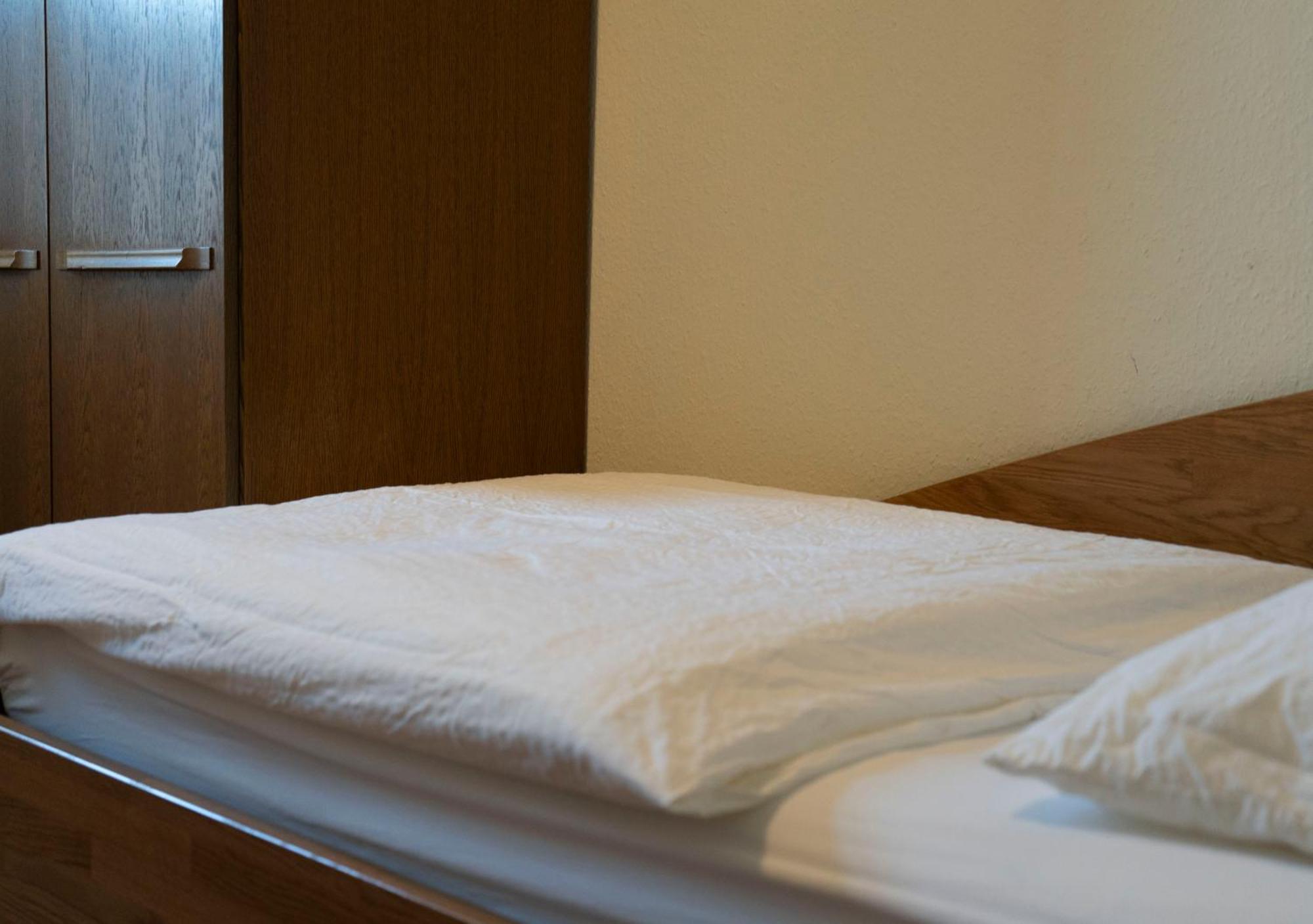 Gaststaette Zur Eiche Hotel ฮันโนเวอร์ ภายนอก รูปภาพ