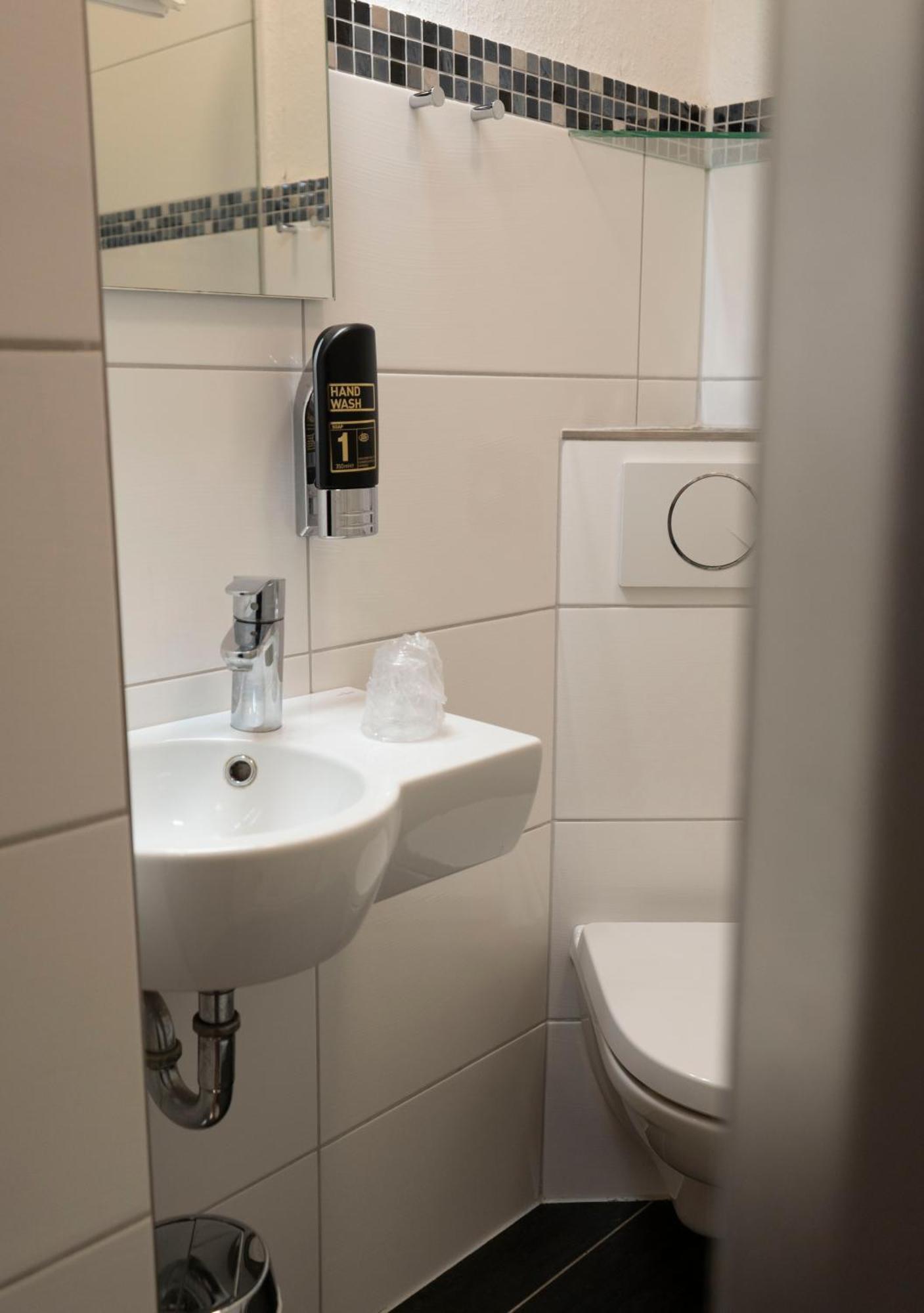 Gaststaette Zur Eiche Hotel ฮันโนเวอร์ ภายนอก รูปภาพ
