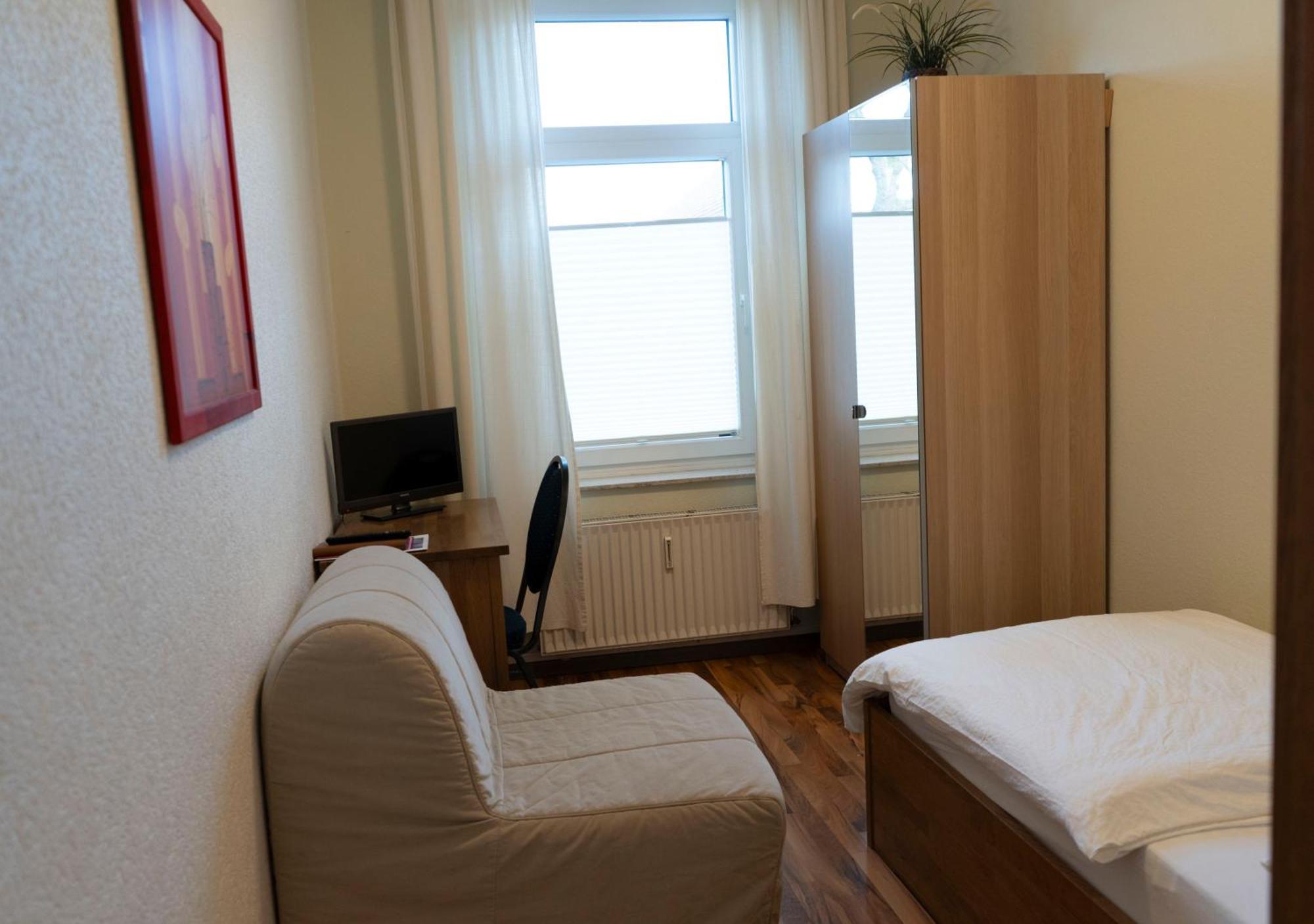 Gaststaette Zur Eiche Hotel ฮันโนเวอร์ ภายนอก รูปภาพ